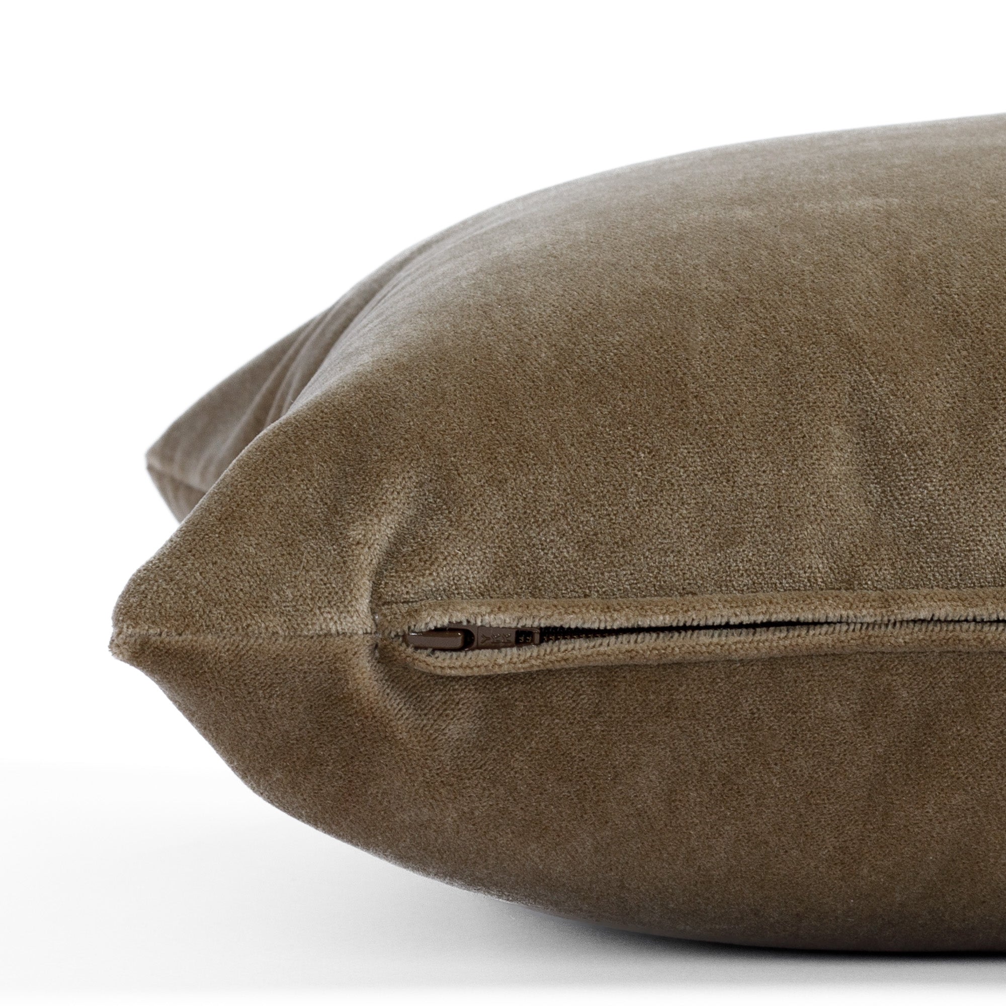 a brown velvet extra large lumbar throw pillow : close up zipper detail