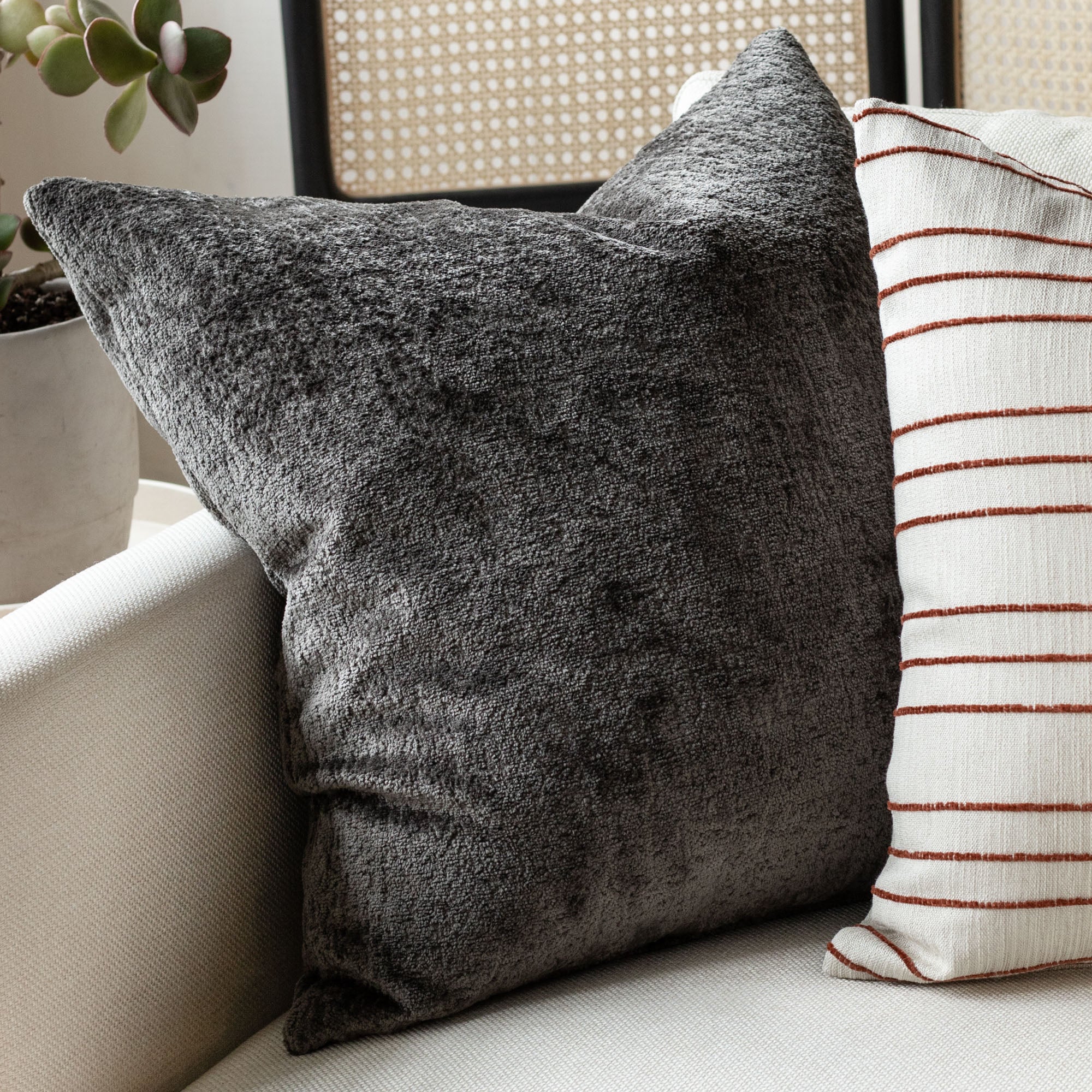 Ginsberg Velvet 22x22 Pillow, Pewter – Tonic Living